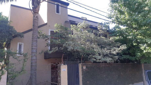 Imagen 1 de 14 de Chalet En Venta En Villa Udaondo