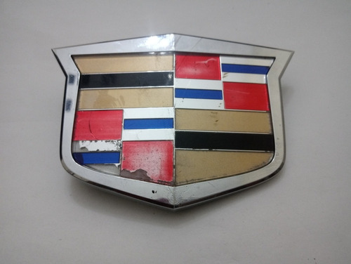 Emblema Cadillac 15910422 Plástico Usado Original Detalles