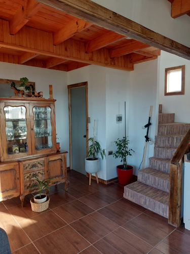 Hermosa Parcela Con Casa De 2 Pisos