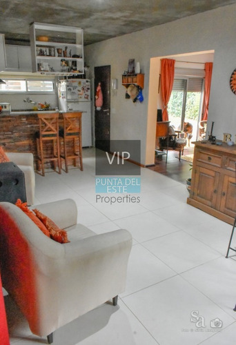 Casa En San Rafael, Punta Del Este, A Pocas Cuadras Del Mar- Ref: 181