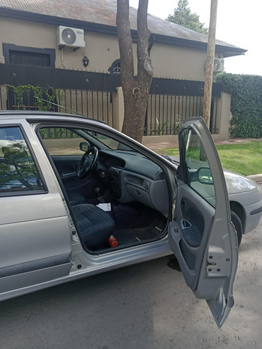 Renault Megane 1.9 I Tric Pack Plus