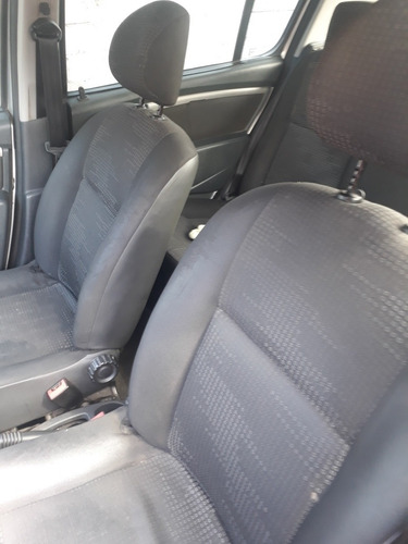 Imagem 2 de 11 de Renault Sandero 2010 1.6 Expression Hi-torque 5p