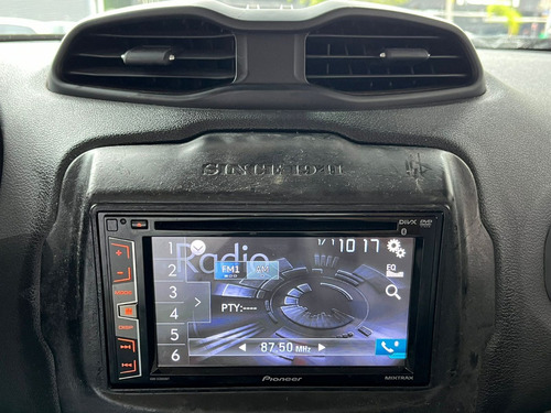 Jeep Renegade 1.8 Flex Aut. 5p