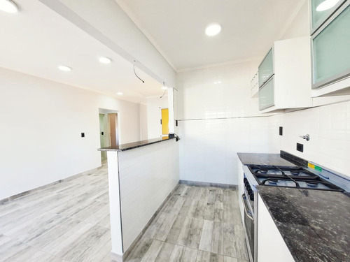 Imagen 5 de 16 de Venta Departamento 4 Amb 108 M2 Valentín Alsina