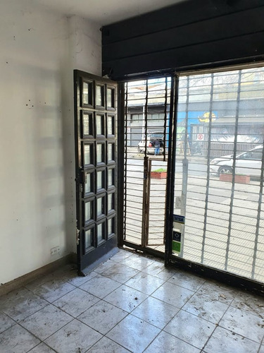 Imagen 2 de 5 de Venta De Local En Wilde Centro