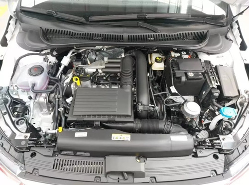 Volkswagen Polo GTS 250 TSI AT