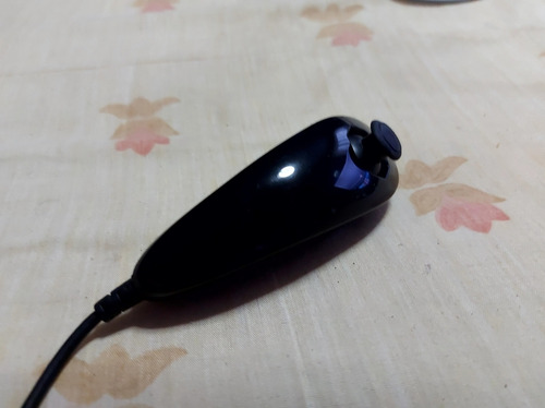 Nintendo Wii Black Con 2 Nunchuk, Un Joystick Y El Wii Sport (Usado)