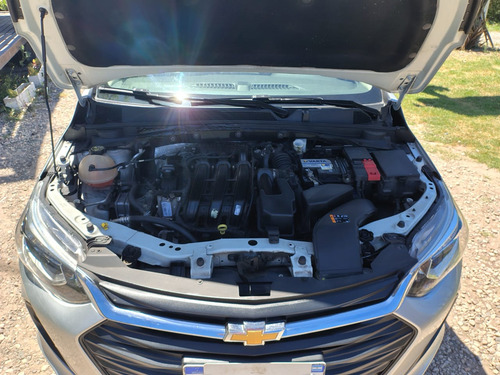 Chevrolet Onix plus 1.2