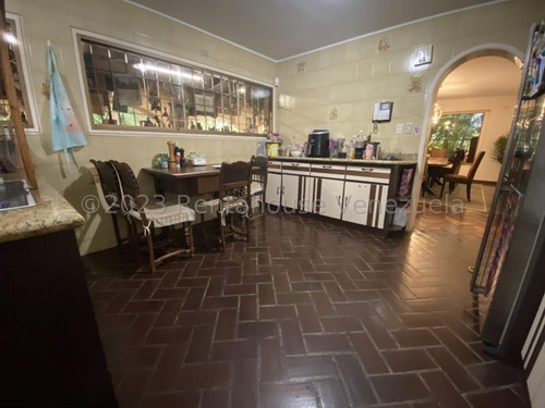 Se Vende Casa En La Lagunita Country Club Mls #24-1847