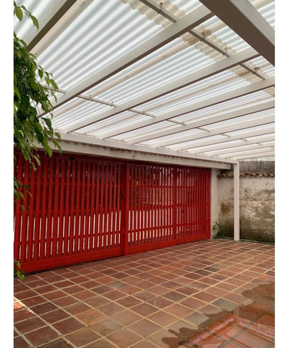 Se Vende Casa 550m2 5h+s/4.5b+s/4p La Boyera 1211