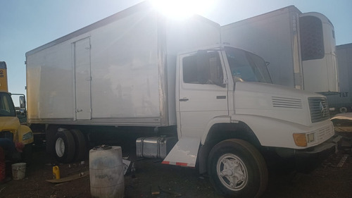 Mercedes Benz Feightliner Fl70  M2