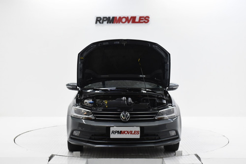 Volkswagen Vento 1.4t Comfortline Manual 2017 Rpm Moviles