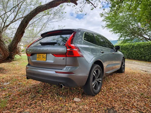 Volvo XC60 T5 Awd Momentum Blindaje 2 Plus At 2.0 Cc T 2021