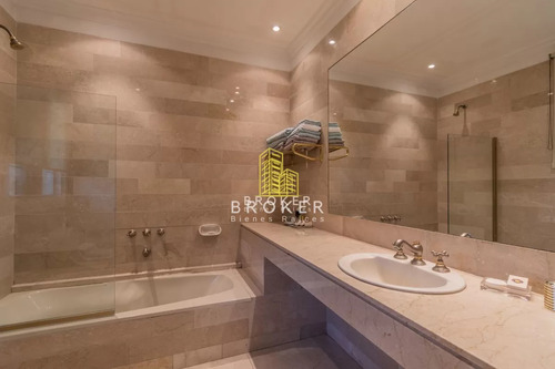 Venta Mansión Casa Carrasco Rambla Residencia De Estilo Con 6 Suites