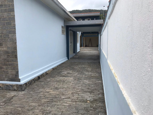 Imagem 8 de 14 de Sobrado Com 4 Quartos,2 Suíte,4 Vagas De Garagem 832
