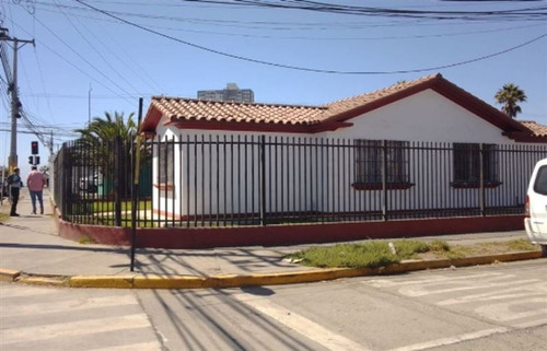 Casa En Arriendo Uso Comercial De 4 Dormitorios En Coquimbo