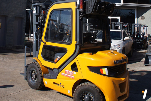 Autoelevador Lonking Lg25dt Triple Torre 4,5m Levante 2.5tn