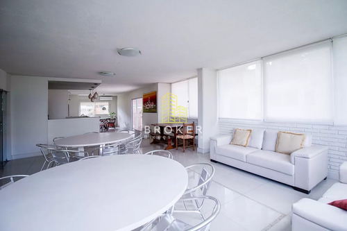 Venta Apartamento Punta Del Este Penthouse. Punta Del Este, Uruguay.