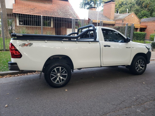 Toyota Hilux 2.4 Cabina Simple Dx 150cv 4x4