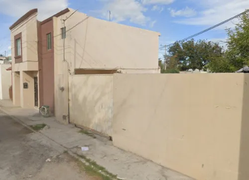 Casa En Recuperación, Los Bosques, Monclova, Coahuila. Laab2