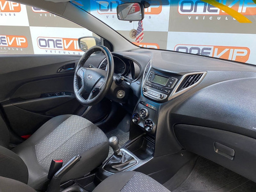 Imagem 6 de 10 de Hyundai Hb20