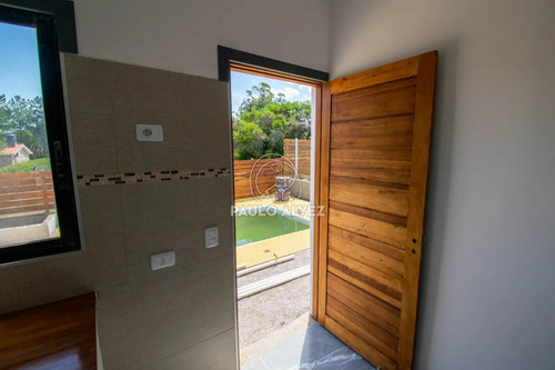 Berli- En Balneario Las Flores A Metros Del Mar.