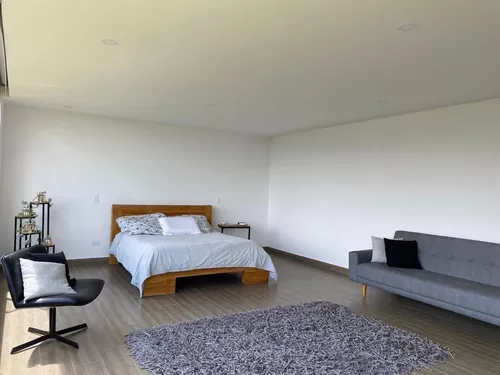 Encantadora Finca En Venta Llanogrande