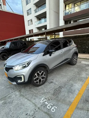 Renault Captur 2.0 Intens Automática