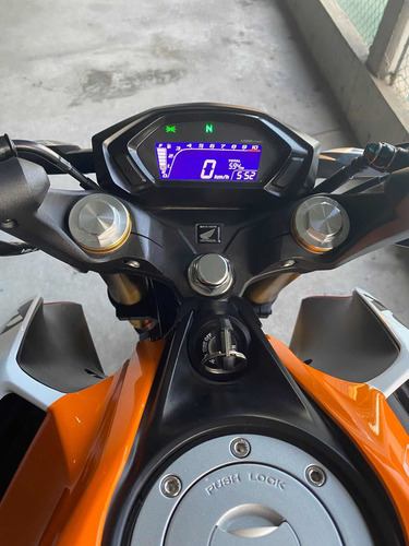 Imagen 8 de 11 de Honda Repsol Cb 190