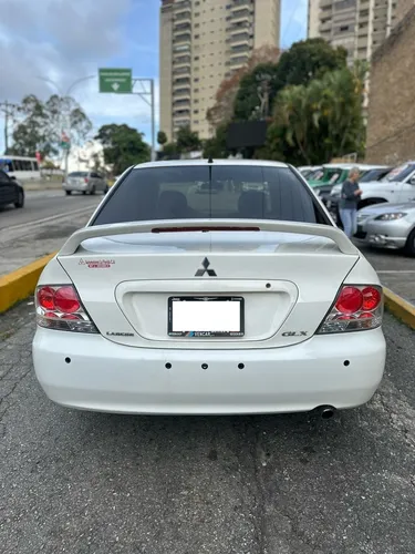 Mitsubishi Lancer Glx 2012
