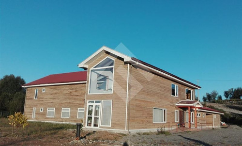 Casa En Venta De 8 Dorm. En Puerto Montt