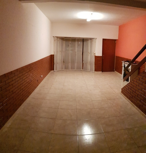 Imagen 6 de 24 de Duplex Con 20 Mts De Fondo 4 Amb 3 Baños Cochera Cubierta * Toma Menor Valor Pte De Pago*