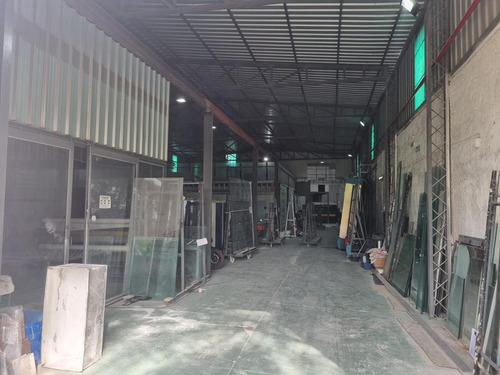 Imagen 6 de 17 de Proximo Bv Batlle Y Ordoñez E Instrucciones, Deposito 1100 M2 Oficinas ,nuevo, Entrada Contenedores !!