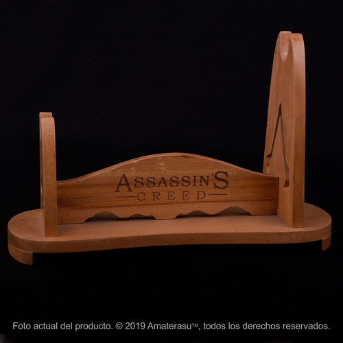 Imagen 7 de 10 de Hacha Tomahawk Assassin's Creed De Connor + Exhibidor
