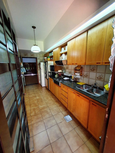 Imagen 15 de 30 de Venta Chalet Excelente - Lanús Centro