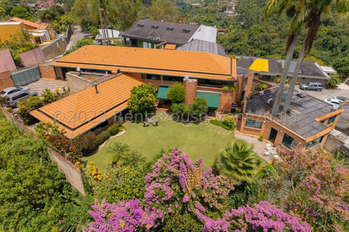 Se Vende Imponente Casa En La Lagunita Country Club Mls 24-7403