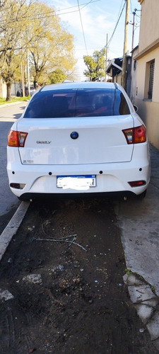 Imagen 3 de 8 de Geely 515 2017 1.5 Gl