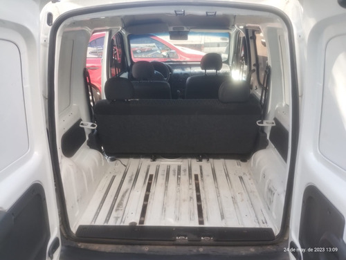 Imagen 10 de 12 de Renault Kangoo Confort Ph3 5as Con Gnc Recibo Menor Financio