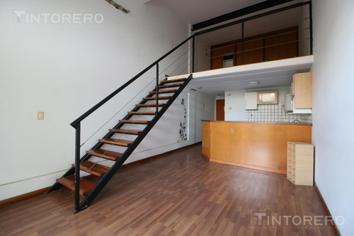 Depto. En Venta En Carapachay, Dos Ambientes Con Jardín Y Cochera