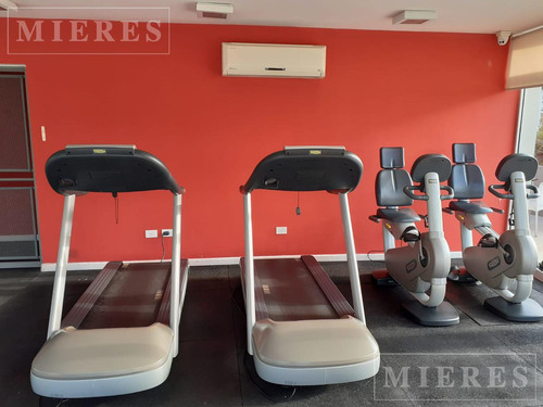 Monoambiente En Edificio El Faro, Portezuelo, En Alquiler Anual Amoblado.