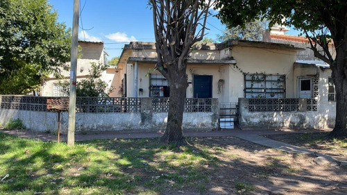 Casa Escritura Cerca Avenida Yrigoyen, Longchamps, Venta Ramayo Propiedades