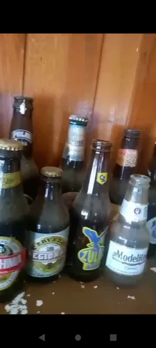 Botellas Y Latas Antiguas
