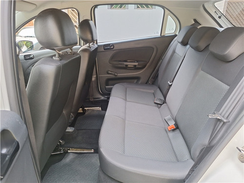 Volkswagen Gol 1.0 12V MPI TOTALFLEX 4P MANUAL