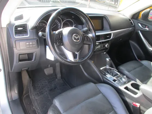 Mazda CX-5 TOURING 4X2 2000CC AT AA