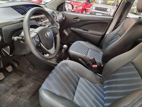 Imagem 7 de 8 de Toyota Etios 1.5 Xs Sedan 16v 2015