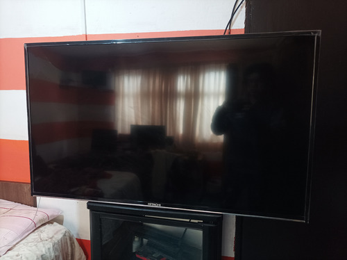 Pantalla Hitachi Le4bm4s9 Para Reparar O Piezas (Usado)