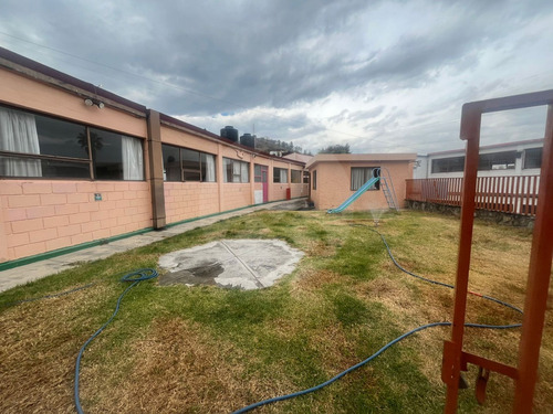 Vista Del Valle: Edificio En Venta Con Alberca, Ideal Para Escuelas.