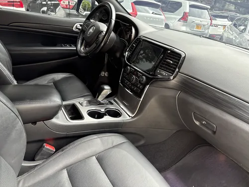 Jeep Grand Cherokee Laredo Tp 3600cc 4x4