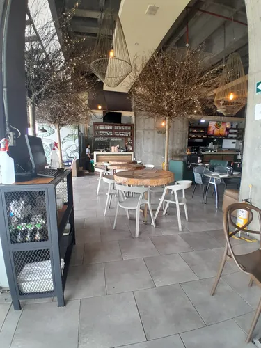 Local En Arriendo En Santa Mónica Residencial. Cod A11533