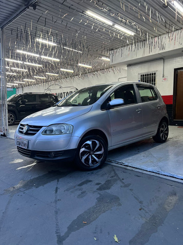 Volkswagen Fox 1.6 Vht Plus Total Flex 5p